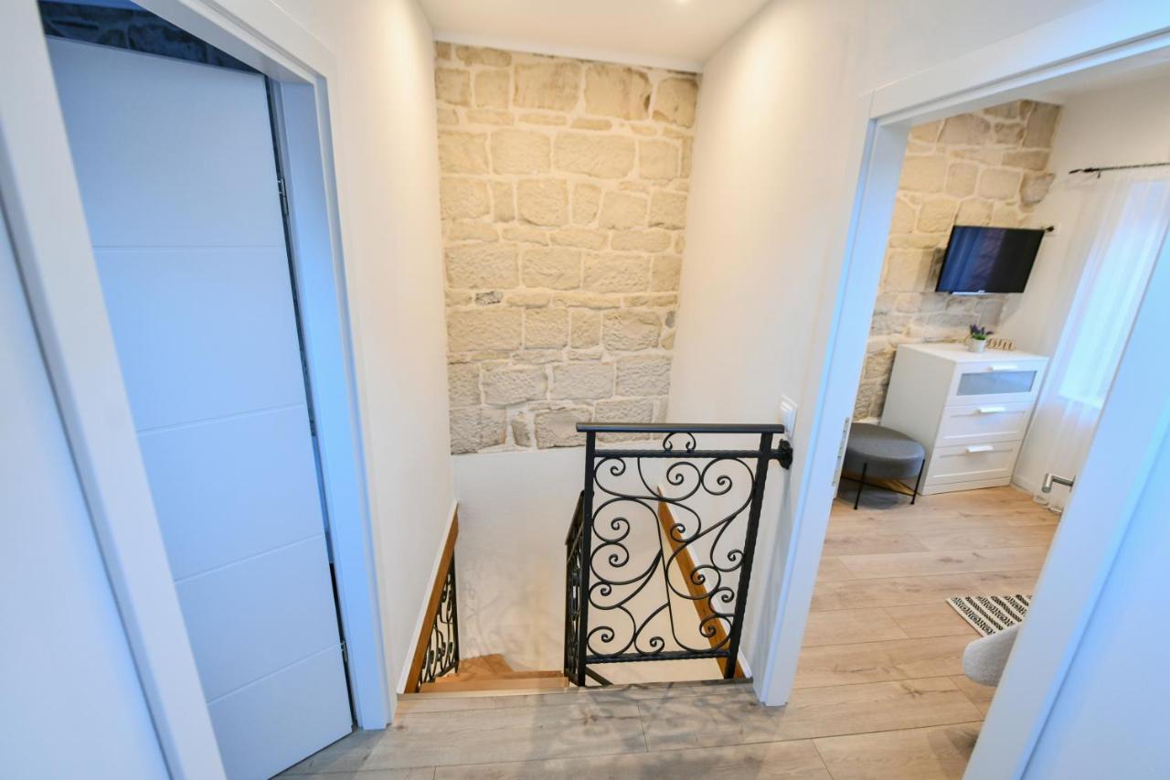 Apartment Lavanda - Suite سيني المظهر الخارجي الصورة